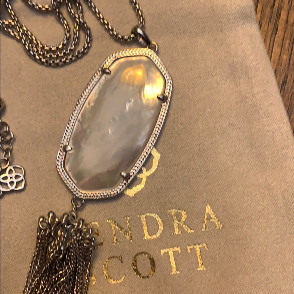 Kendra Scott Rayne necklace - Picture 2 of 5